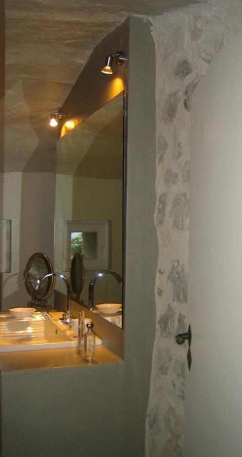 Les Vieux Murs Montfort  Zewnętrze zdjęcie